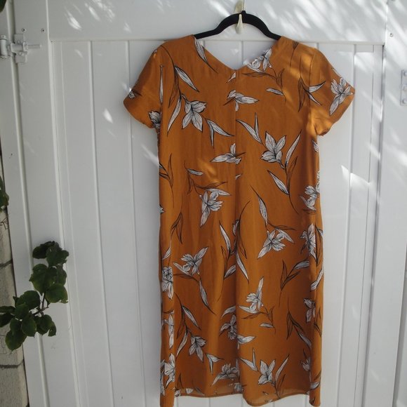 A New Day Gold Floral Print V-Neck Short Sleeves Dress Small - Picture 4 of 4